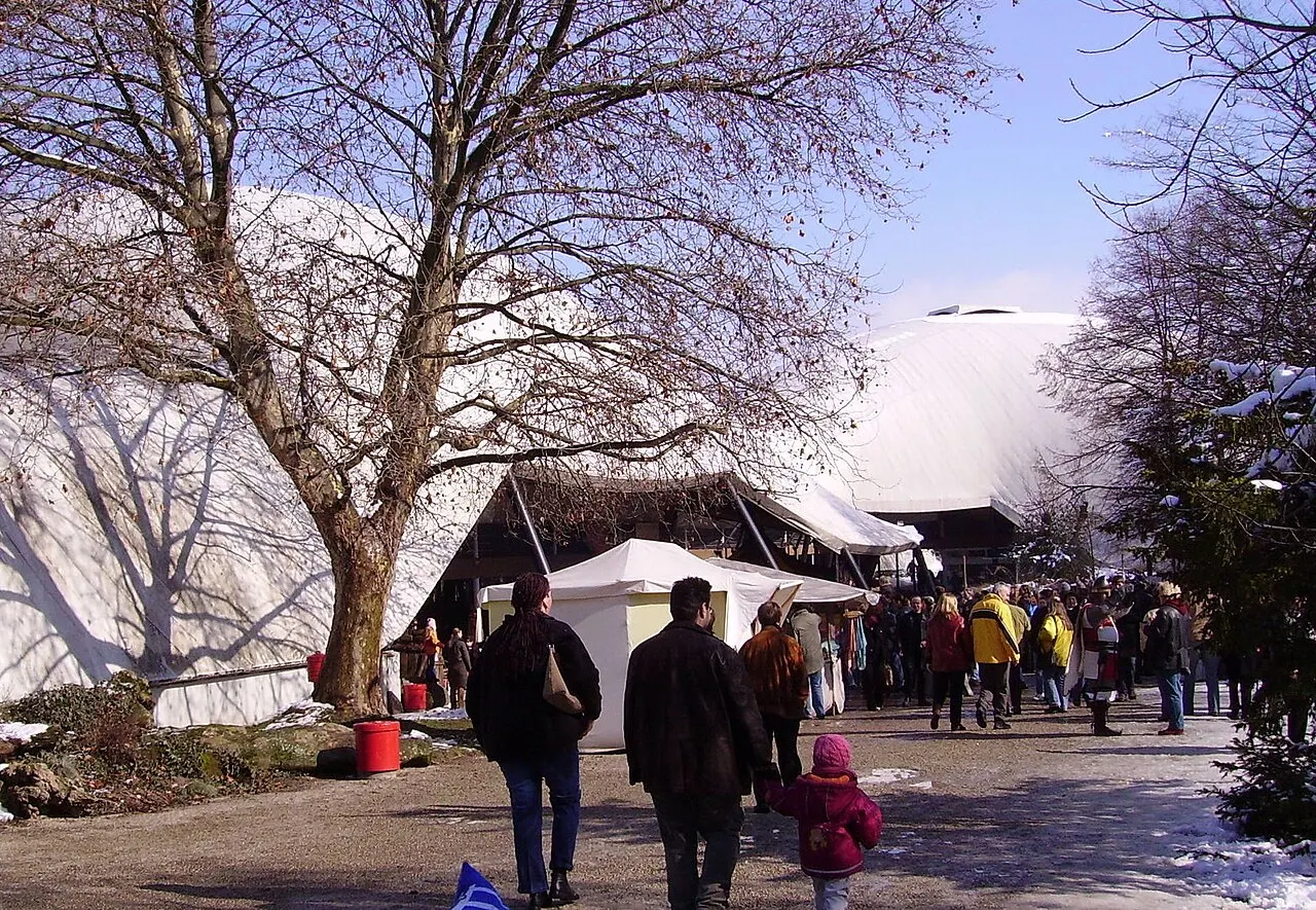 Multihalle